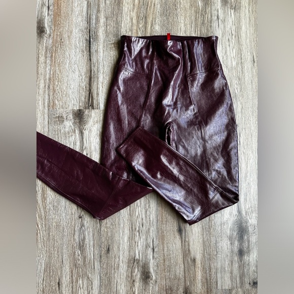 Spanx Faux Patent Leather Leggings Ruby Red Burgundy Medium $128 - Picture 6 of 9